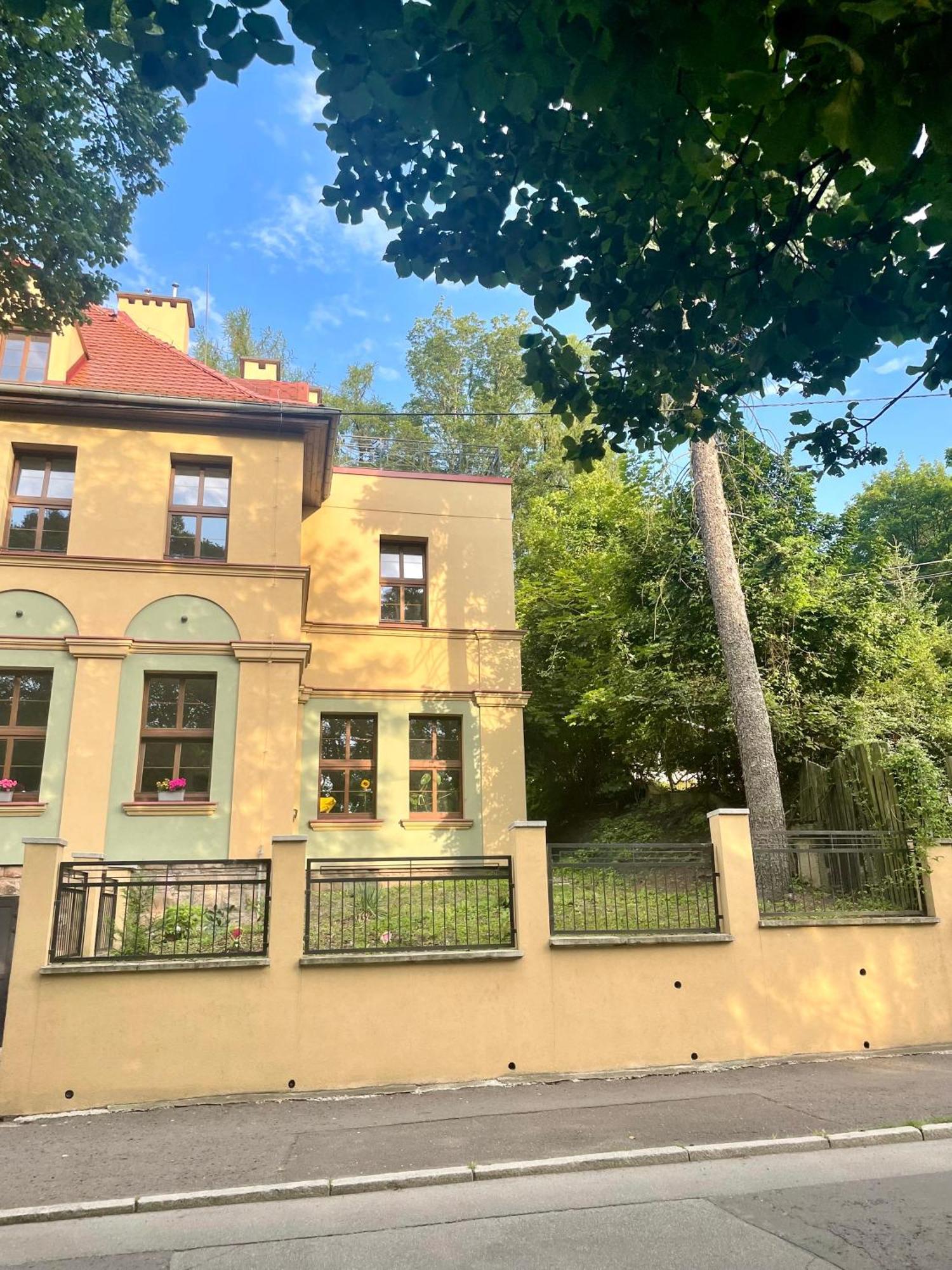 Apartament Szmaragdowa Sowa Wałbrzych Zewnętrze zdjęcie