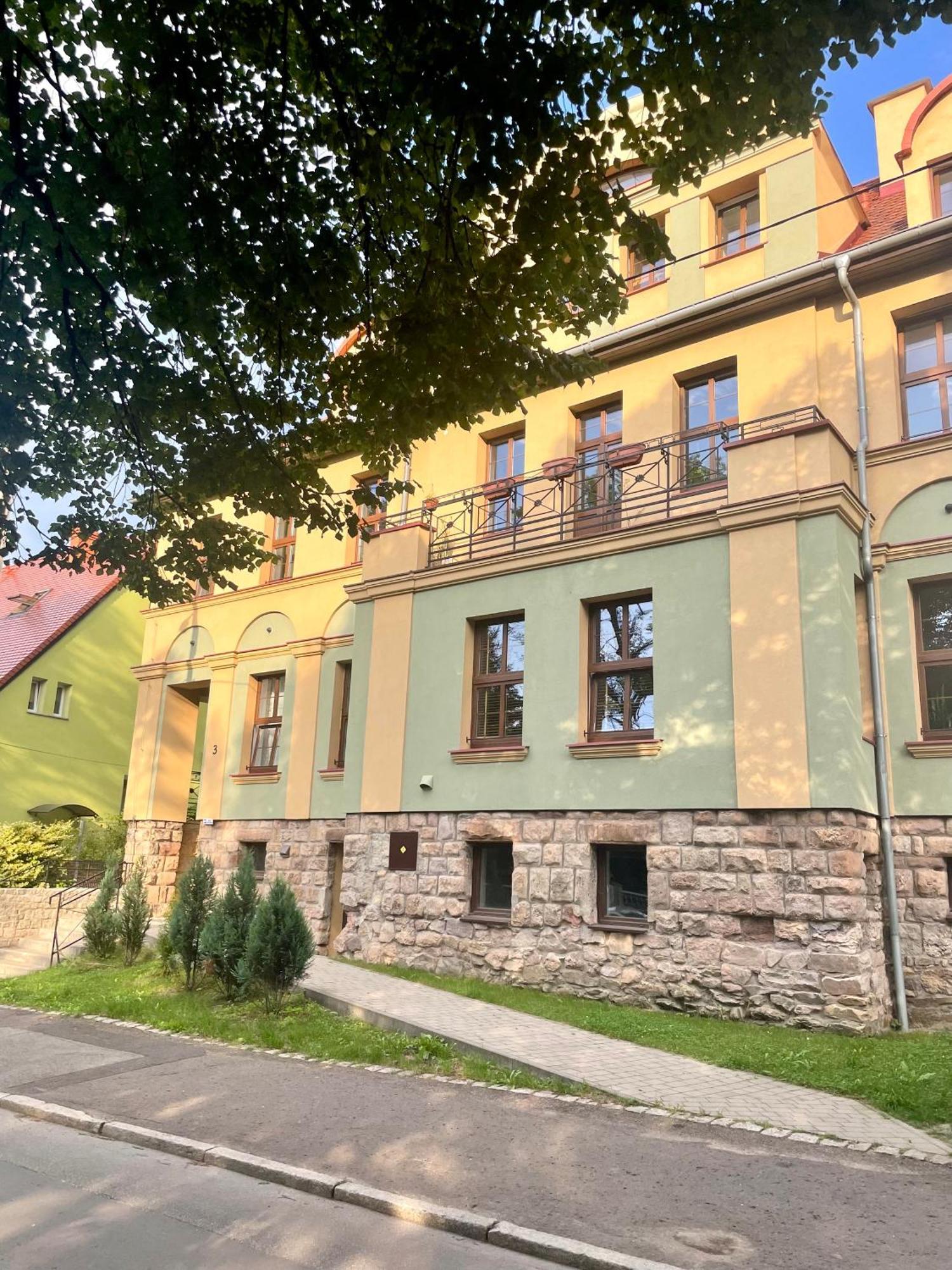 Apartament Szmaragdowa Sowa Wałbrzych Zewnętrze zdjęcie